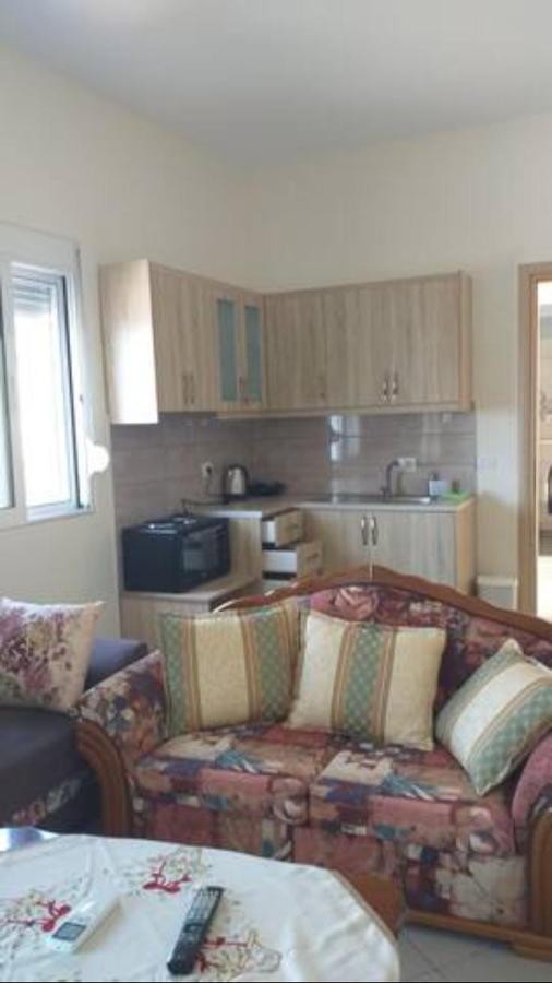 סרנדה Vasili Sunstay Apartments מראה חיצוני תמונה