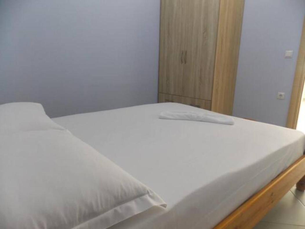 סרנדה Vasili Sunstay Apartments מראה חיצוני תמונה