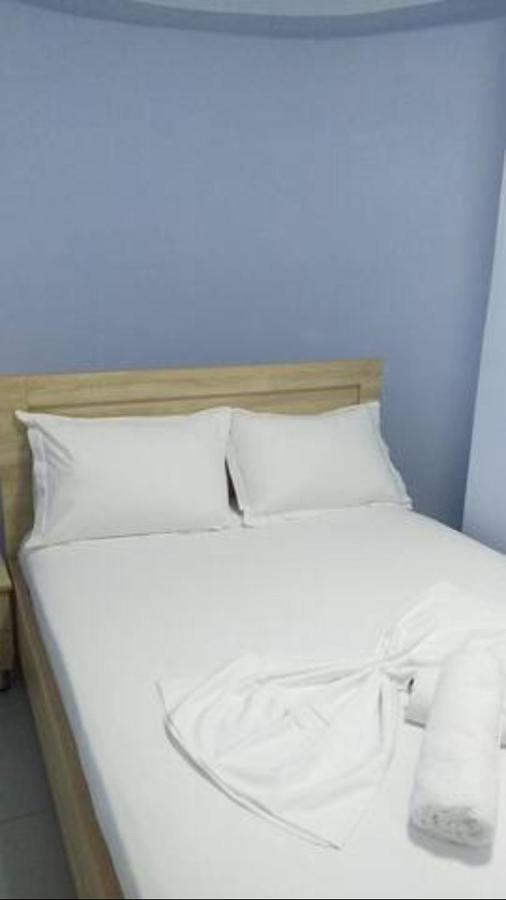 סרנדה Vasili Sunstay Apartments מראה חיצוני תמונה
