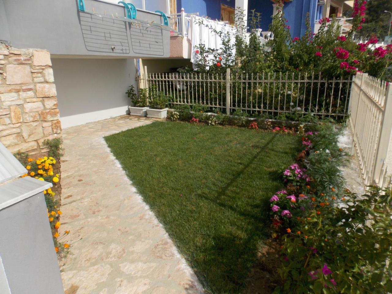 סרנדה Vasili Sunstay Apartments מראה חיצוני תמונה